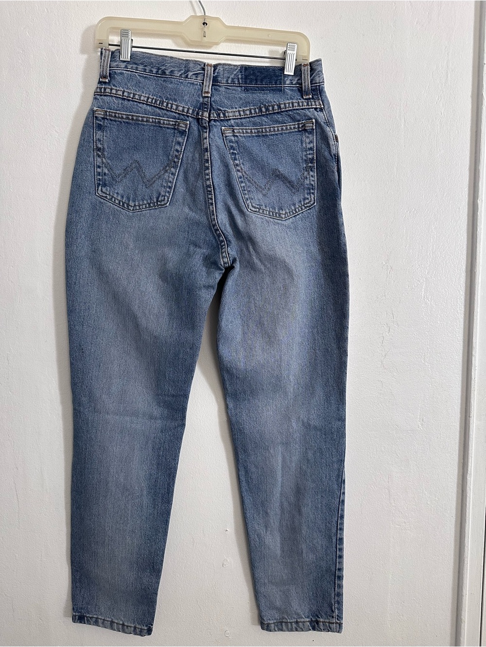 Vintage Wrangler Classic Fit High Waisted Mom Jeans Medium Wash Size 28